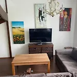 펜션 House