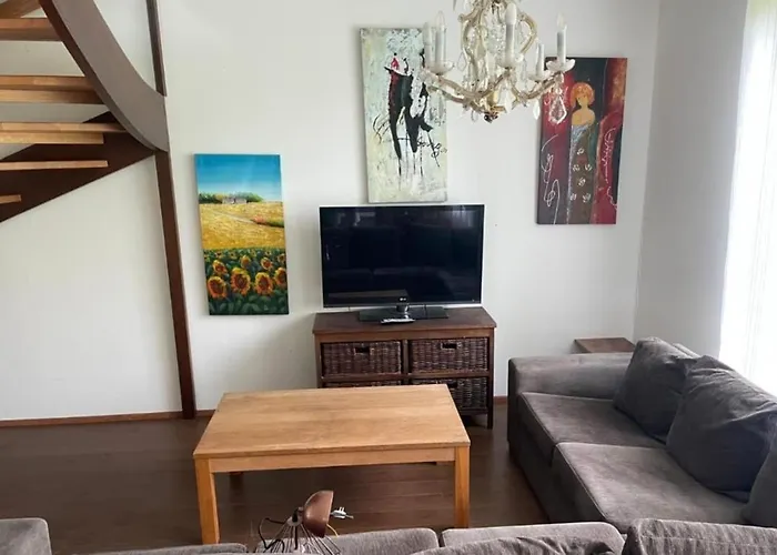 Дом отдыха House